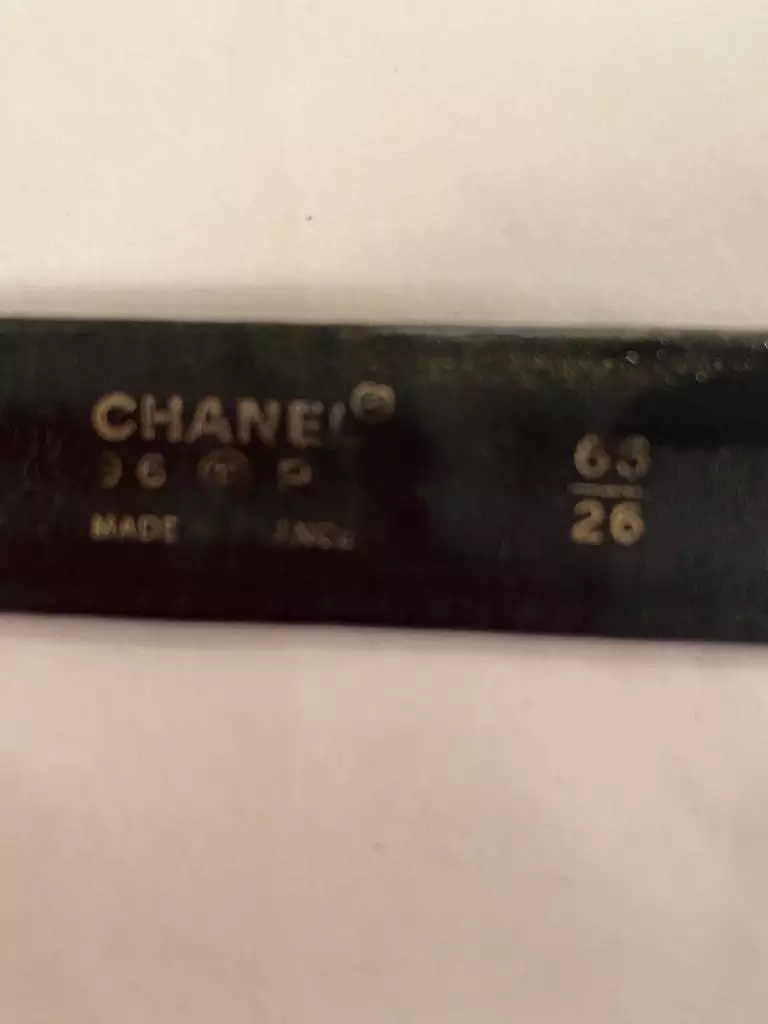 96C Chanel Vintage Rare Black Leather CC Logos Belt Sz 65/26 US 2/4