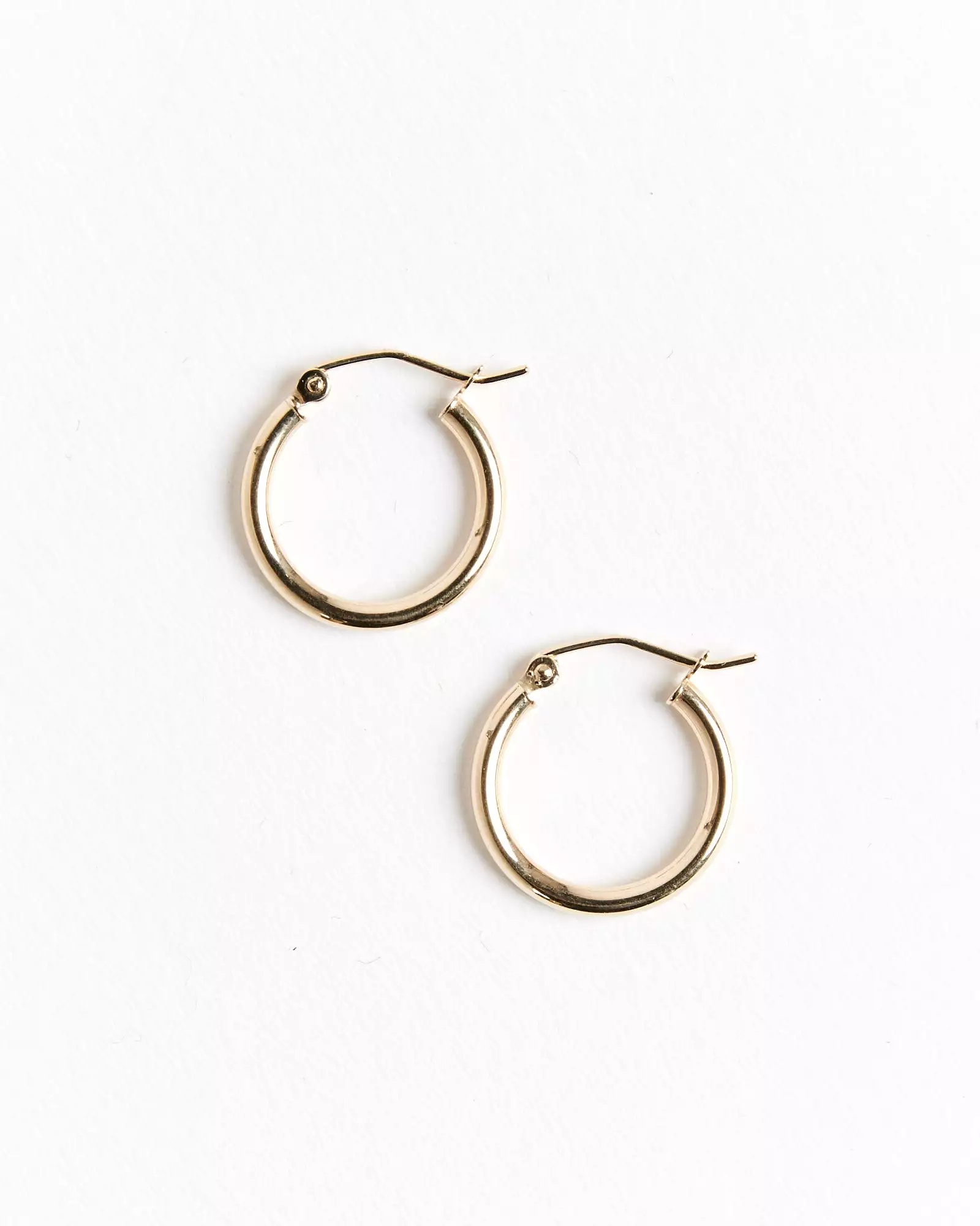 Simple Hoop Earrings 14k Yellow Gold