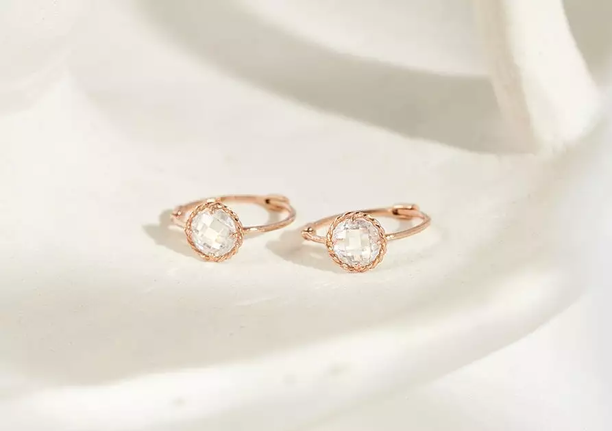 Son Ye jin 14K Gold Earrings Korean Drama Actress Jewelry Womens Accessories Luxury Fashion Dating Elegant Wedding Dinner Party 