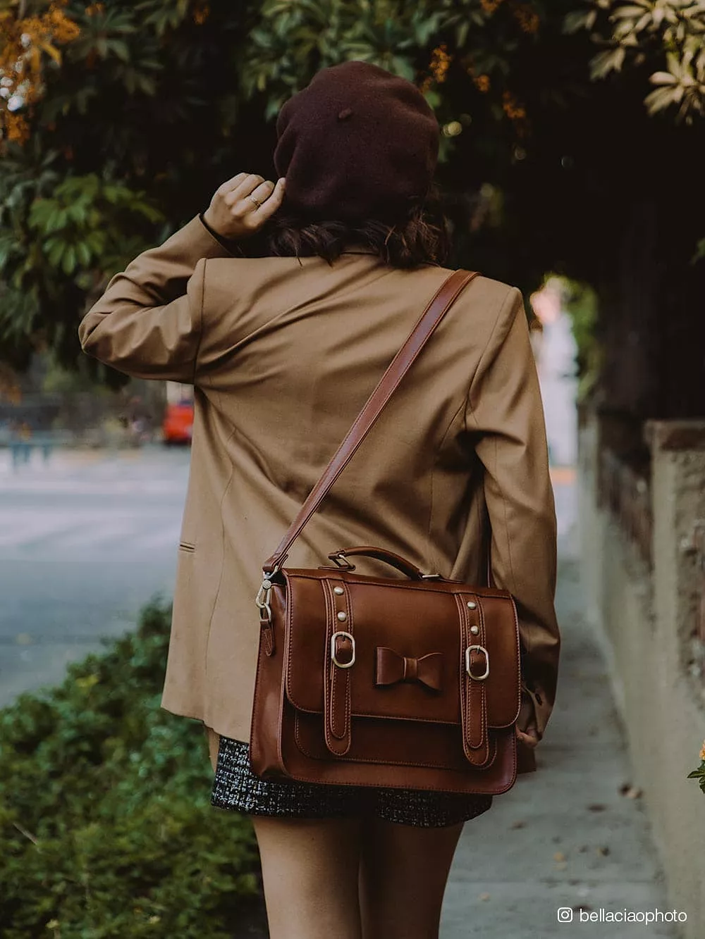 Women's Faux Leather Bow Messenger Bag